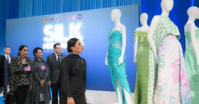สมเด็จพระเจ้าลูกเธอ เจ้าฟ้าสิริวัณณวรี นารีรัตนราชกัญญา เสด็จเป็นองค์ประธานในพิธีเปิดงาน “Silk Festival 2025 สู่การพัฒนาที่ยั่งยืน” มหกรรมผ้าไทยครั้งยิ่งใหญ่แห่งปี