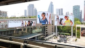 ‘Nothing’ ประกาศ ‘MILLI’ นั่งแท่น Brand Ambassador คนแรกของประเทศไทยอย่างเป็นทางการ ยกร้าน “เจ๊เตียง” ข้าวเหนียวมะม่วงสุดป็อป เพื่อฉลองใหญ่ใจกลางกรุง