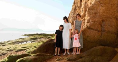 UNIQLO and Cecilie Bahnsen ชวนสัมผัสคอลเลคชันจากความร่วมมือครั้งแรก ถ่ายทอด LifeWear ที่ผสานความโรแมนติกไว้อย่างลงตัว