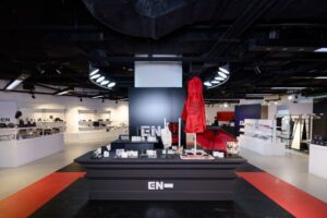 สยามดิสคัฟเวอรี่ ร่วมกับ KPOPMERCH เปิดพื้นที่ GLOBAL ENHYPEN POP–UP in BANGKOK สำหรับแฟน ENHYPEN