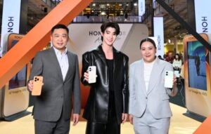 “บลู พงศ์ทิวัตถ์” เสิร์ฟความฟินในงานเปิดตัวสมาร์ตโฟน HONOR 600 Series พร้อมชวนสัมผัสนวัตกรรมสุดล้ำ AI ทัชเดียว เปลี่ยนโลก