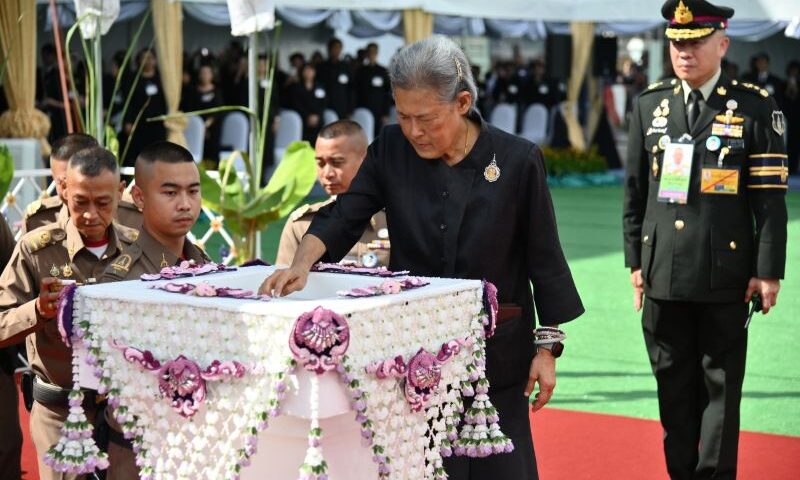 กรมสมเด็จพระเทพฯ เสด็จพระราชดำเนินไปทรงวางศิลาฤกษ์อาคารโรงพยาบาลรามาธิบดีและย่านนวัตกรรมโยธี