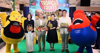 พาณิชย์จับมือ กูร์เมต์ มาร์เก็ต โดยกลุ่มเดอะมอลล์ ดันผลไม้จันทบุรีสู่ผู้บริโภคใจกลางกรุง “THAILAND: THE LAND OF TROPICAL FRUITS” เปิดพื้นที่ขายตรงจากเกษตรกรไทยถึงนักท่องเที่ยวทั่วโลก