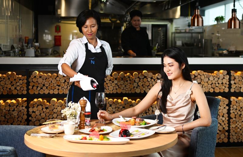 145 กริล แอนด์ บาร์ ชวนสัมผัส “The Grand Wine Odyssey” ดินเนอร์ 5 คอร์ส รังสรรค์ความอร่อยสไตล์ยุโรป ณ โรงแรมโนโวเทล กรุงเทพ อิมแพ็ค ในวันที่ 31 ต.ค.69