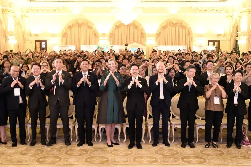 “ยศชนัน“ เปิดงาน Collective Housing Award 2026 เสนอไทยเป็นศูนย์กลางเรียนรู้ “บ้านชุมชน“ จับมือ UN Habitat มอบรางวัล 87 ชุมชนเข้มแข็งทั่วเอเชีย