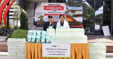 เอ็ม บี เค เร่งส่งต่อความห่วงใย มอบข้าวสาร น้ำดื่ม ผ่าน 4 องค์กรพันธมิตร ช่วยเหลือผู้ประสบอุทกภัย